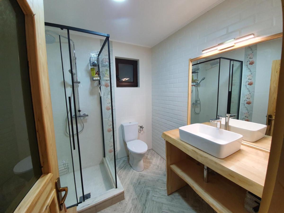 Casa Axa Otel Paraul Carjei Dış mekan fotoğraf